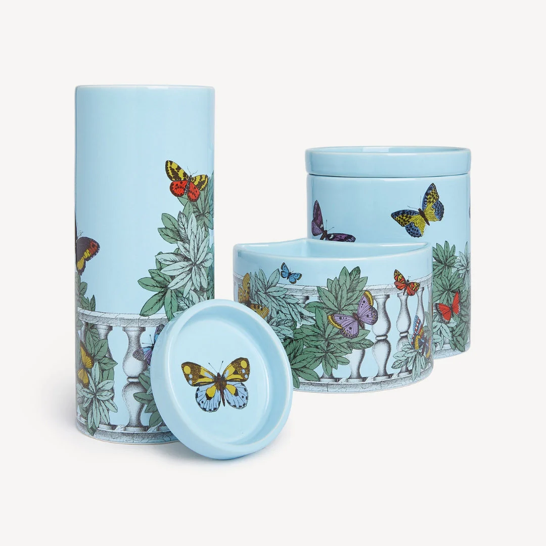 Farfalle e Balaustra β Giardino Segreto 'NEL MENTRE' Triptych