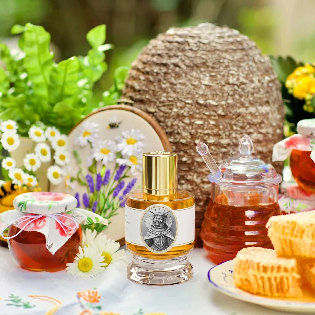 Bee - Image 2
